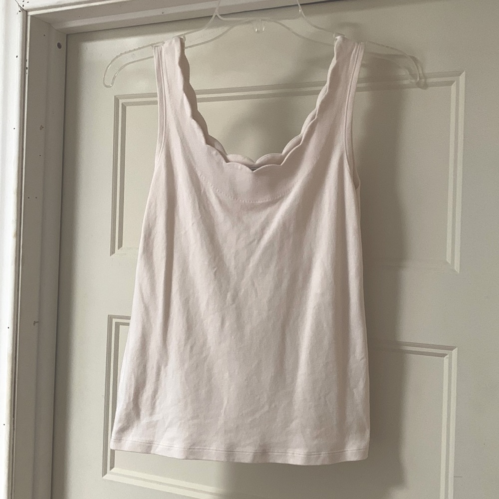 J Crew XS scalloped neck sleeveless shirt